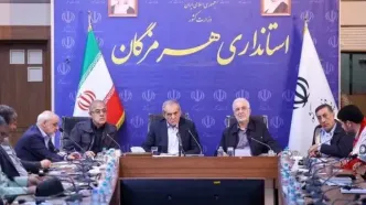 پزشکیان: چرا کانتینرها باید ماه‌ها در بندر بمانند؟