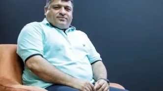 پاسخ تند و تیز و پرکنایه بهزاد داداش‌زاده به خداداد عزیزی