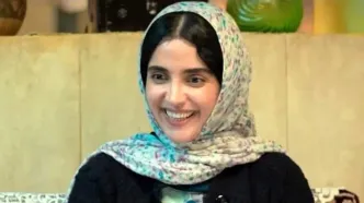 الهه حصاری «بازیگر فیلم 70سی» عکسی جالب در کنار خواهرش منتشر کرد!