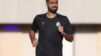ستاره دفاعی استقلال بازی با هوادار را از دست داد