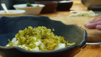 ببینید؛ غذای روستایی در آذربایجان؛ تهیه ناگت ماهی خاویار
