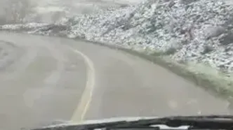بارش برف در جاده دهبار طرقبه خراسان رضوی