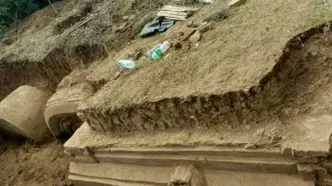 قصر 250 ساله بعد از زلزله از زیر خاک بیرون آمد