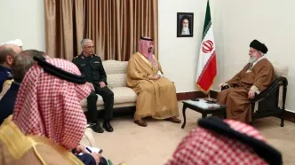 بن سلمان پیام پادشاه عربستان را به رهبر انقلاب تقدیم کرد