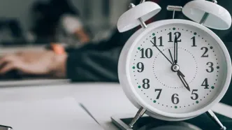 بررسی فوریت لایحه تغییر ساعت رسمی کشور در دستور کار مجلس قرار گرفت