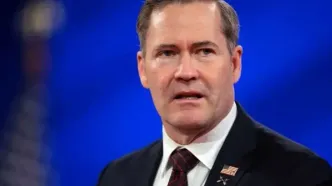 مشاور امنیت ملی آمریکا و معاون وی از سمت‌های خود کناره‌گیری می‌کنند