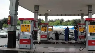 جزئیات واردات و عرضه بنزین سوپر؛ کارت‌های سوخت حذف نمی‌شوند