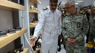 بازدید سرلشکر باقری از کارخانجات نیروی دریایی ارتش