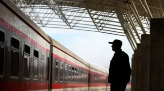 تأخیر ۸ ساعته قطار بندرعباس-مشهد؛ مشکل فنی علت تاخیر اعلام شد