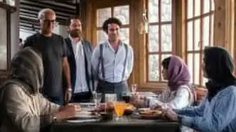 چهار لحظه خاص از صبحانه با زرافه‌ها که مجازی را ترکاند