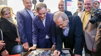 تصاویر بازدید رئیس‌جمهور از نمایشگاه بین‌المللی نفت