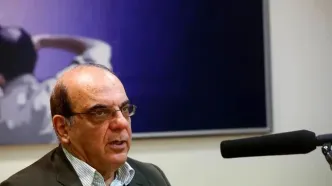عباس عبدی: تندروها دنبال انتقام‌گیری از انتخابات ۱۴۰۳ هستند و برای این کار حجاب را بر سر نیزه کرده‌اند