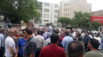 تجمع بازنشستگان شرکت واحد اتوبوسرانی تهران/ مستمری‌هایمان برقرار نشده!