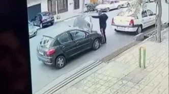 فیلم زورگیری زنجیر طلا از مردی در محله نارمک / این زورگیران را می سناسید به پلیس خبر دهید !