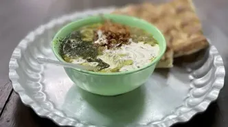 طرز تهیه آش رشته با ماست و کشک؛ غذای سنتی شمالی با طعمی بی‌نظیر