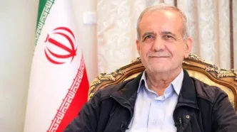 تصویر؛ مسعود پزشکیان روی پوستر تیم فوتبال در پلی‌آف