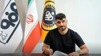 زکی پور با سپاهان تمدید کرد