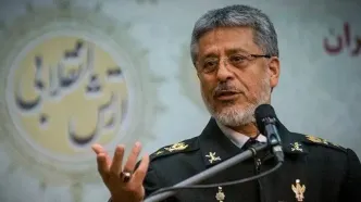 دریادار سیاری: دشمن در مورد ایران دچار اشتباه محاسباتی شده است
