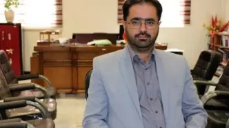ضارب معلم زرندی در بازداشت است