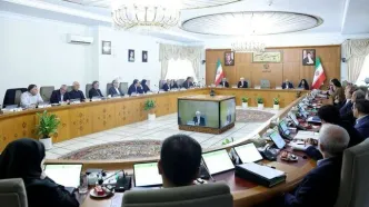 عارف: غنی سازی در خاک ایران خط قرمز نظام است