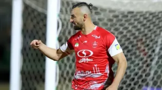 اتفاق عجیب در زمین فوتبال: سردار دورسون در برابر یک جیمی جامپ خردسال!