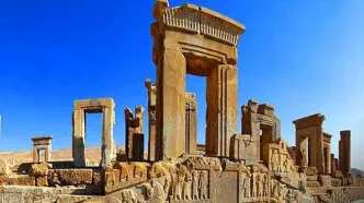 مدل‌های خارجی مجله ووگ در تخت جمشید!