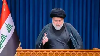سید مقتدی صدر پشت تریبون قهر کرد و بعد آشتی کرد!