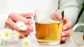 فواید شگفت‌انگیز چای بابونه که علم آن‌ را تأیید کرده است
