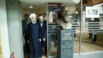 تصویر؛ روحانی به سازمان اسناد و کتابخانه ملی ایران رفت