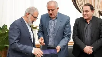 تقدیر رئیس بنیاد مسکن از بانک مسکن به‌ پاس نقش مؤثر در طرح نهضت ملی