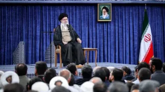 رهبر انقلاب: هیچ منفعتی برای امت اسلامی بالاتر از اتحاد نیست