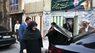 دیدار سخنگوی دولت با مادر شهید رئیسی