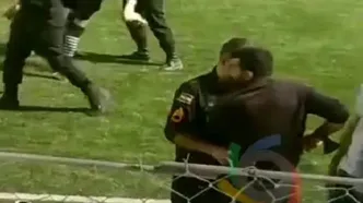 حمله با تبر در بازی فوتبال