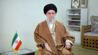 رهبر انقلاب: برآمدن حوزه مبارک قم در طلیعه قرن چهاردهم پدیده‌ای بی‌نظیر بود که در میانه حوادثی بزرگ و سهمگین رخ داد