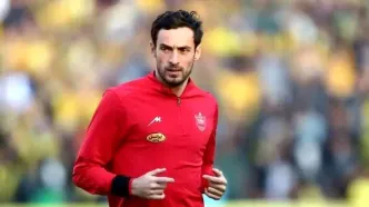 مدافع پرسپولیس ۲۴ ساعته از ایران خارج شد