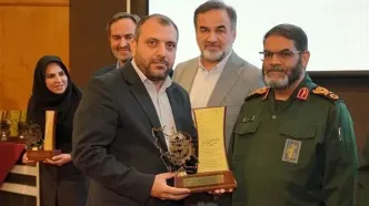 گروه فولاد مبارکه موفق به کسب جایزه نشان ملی اقتصاد مقاومتی کشور شد