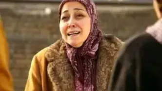 عکس بازیگر سریال آوای باران و دانشجویانش در دانشگاه