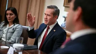 ایران و اوکراین دلیل اخراج مشاور امنیت ملی ترامپ