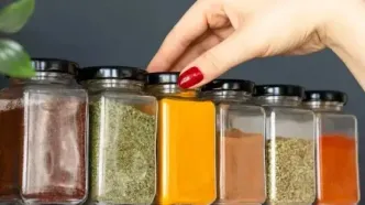 مراقب باشید: این ادویه‌های محبوب دارویتان را بی‌اثر می کنند!