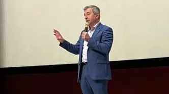 فضانورد روس به ایران آمد