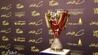 توپ برگزاری جشن قهرمانی در زمین تراکتور!