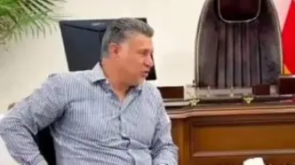 دیدار صمیمانه علی دایی با یک مقام دولتی