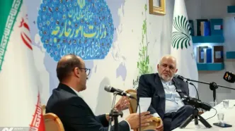 حضور محمد جواد ظریف در نمایشگاه بین المللی کتاب تهران