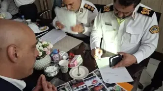 قطع برق مرکز پلیس راهور هنگام پاسخگویی رئیس پلیس به مراجعان!