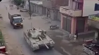 حرکت تانک‌های پاکستانی در مسیر مرز هند