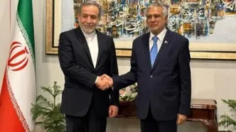 استقبال وزیر خارجه پاکستان از عراقچی