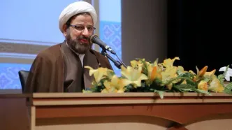 هرچقدر مقامش بالاتر می‌رفت، متواضع‌تر می‌شد