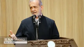 زنده نگه‌داشتن یاد شهدا ارزشمند، اما مهم‌تر آن است که راه آنان را ادامه دهیم