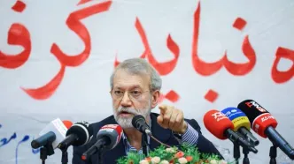 قطع برق، علی لاریجانی را هم گیر انداخت/ بازار داغ سلفی با علی لاریجانی در دانشگاه شاهد+تصاویر