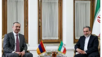 جزئیات رایزنی عراقچی با مقام ارشد ارمنستانی